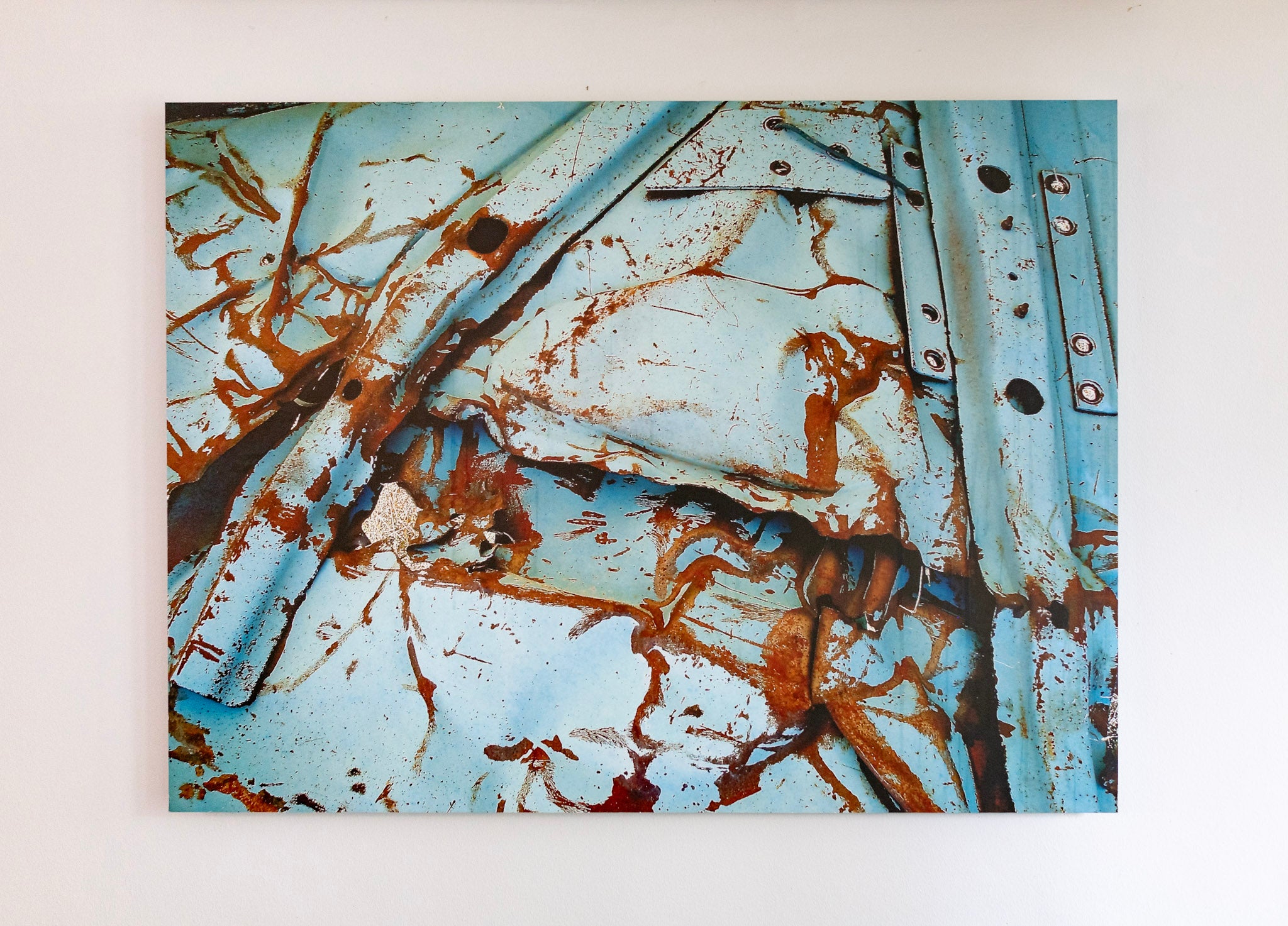 Sharis Garabedian, Untitled (Rusted Truck), 2009