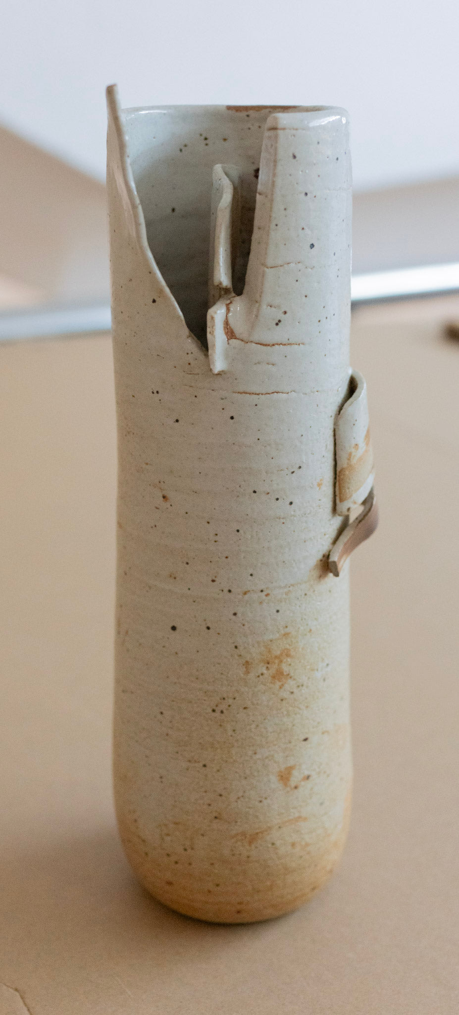 Tan Tuan Yong, Untitled (Brown and White Vase), Undated