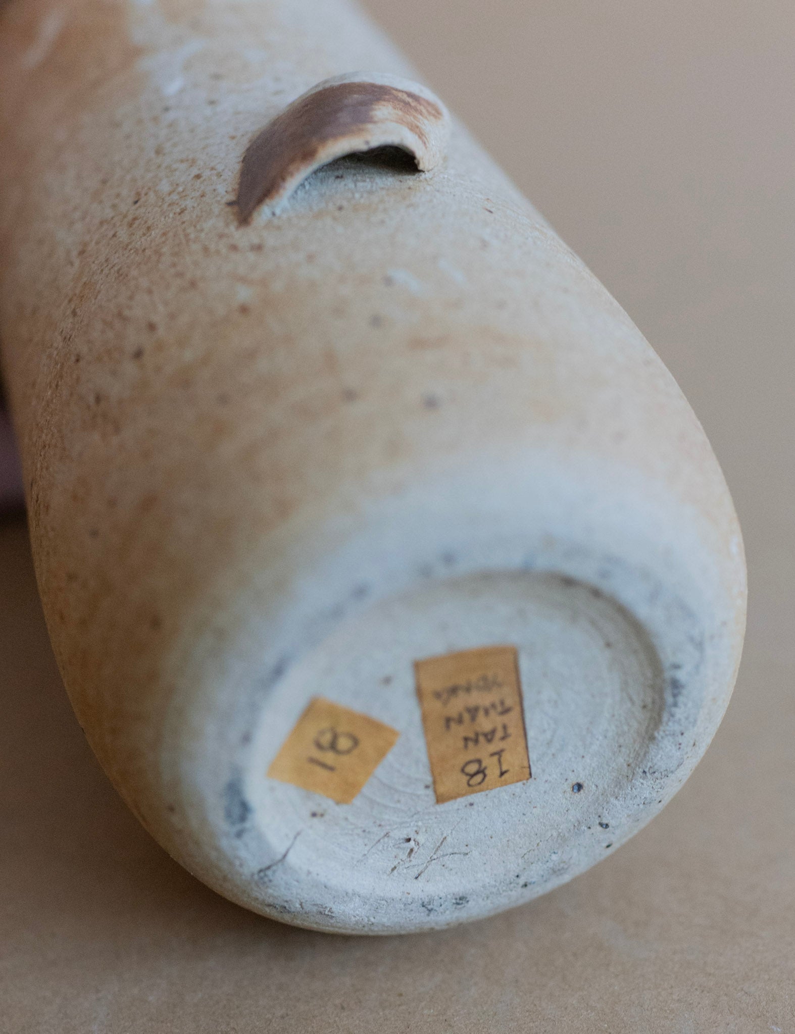 Tan Tuan Yong, Untitled (Brown and White Vase), Undated