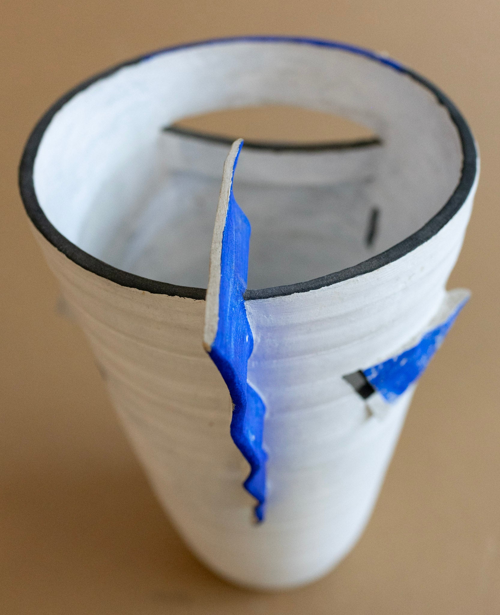 Tan Tuan Yong, Untitled (White and Blue Vase), Undated