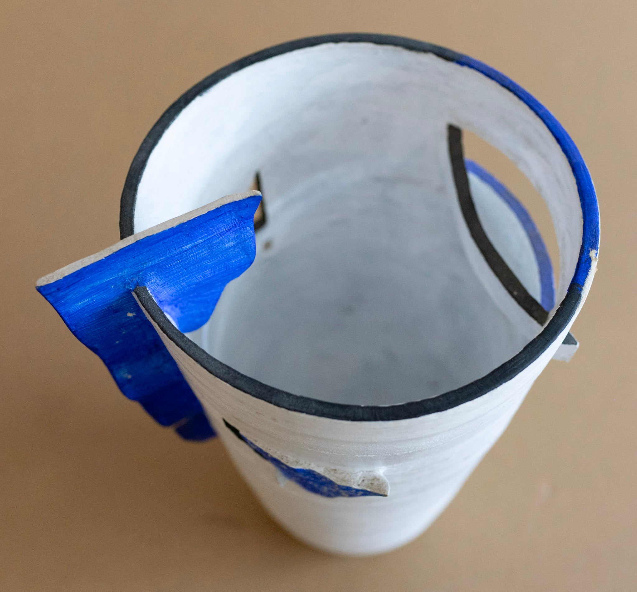Tan Tuan Yong, Untitled (White and Blue Vase), Undated