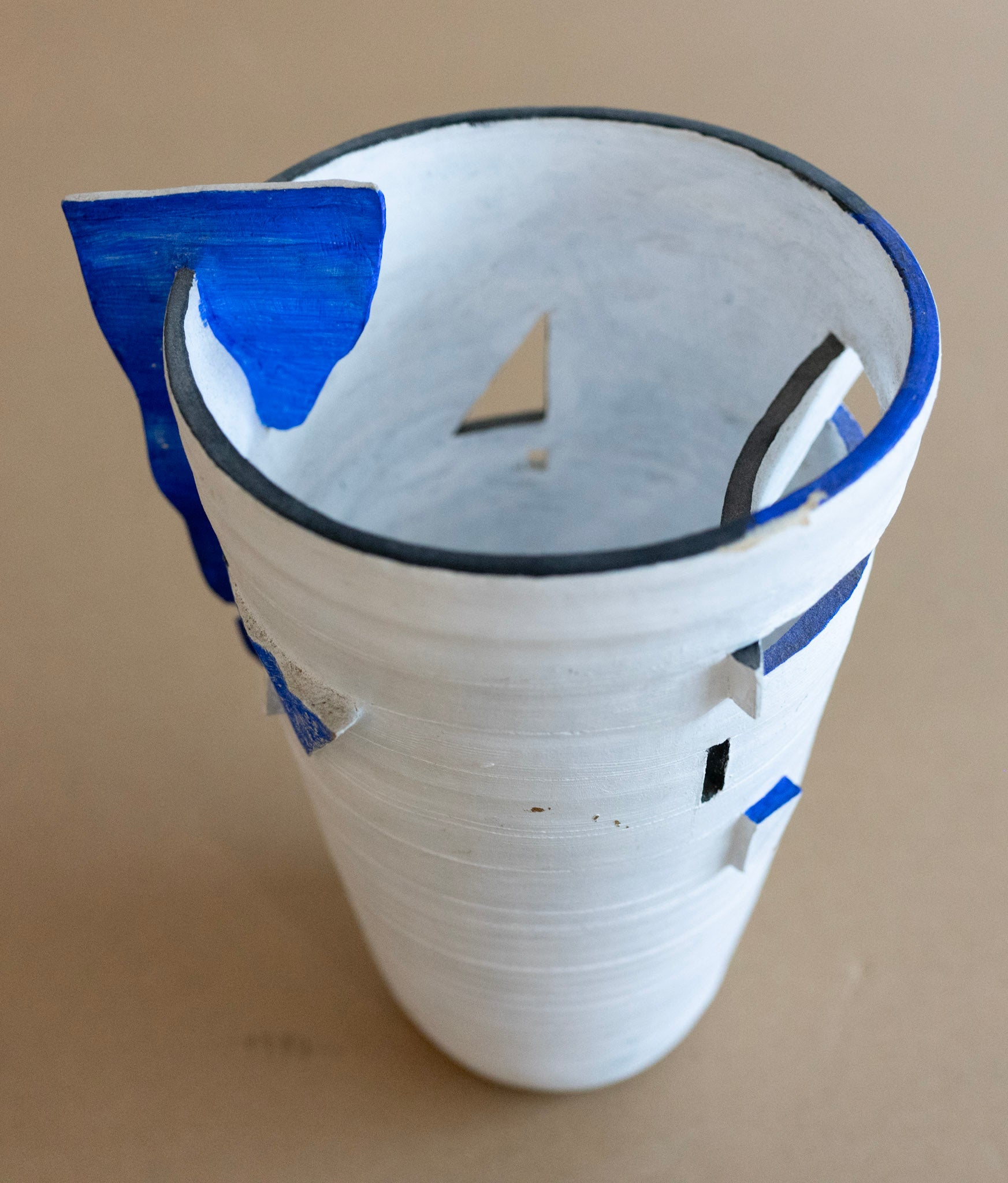 Tan Tuan Yong, Untitled (White and Blue Vase), Undated