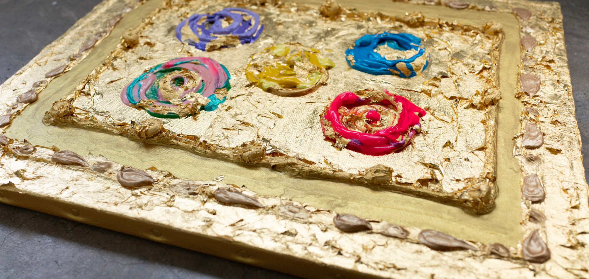 Keiko Moriuchi, 大紅蟠桃 Donut Peach II, 2025