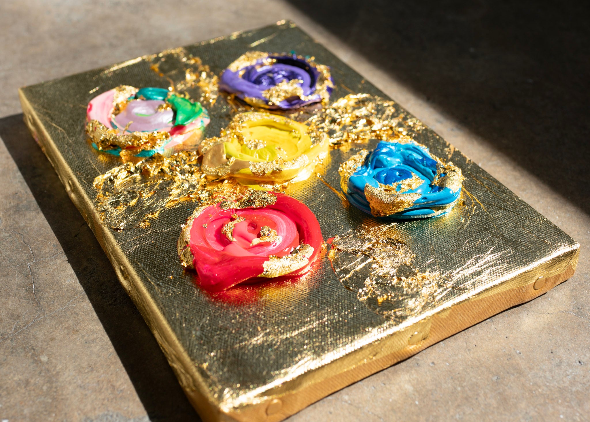 Keiko Moriuchi, 大紅蟠桃 Donut Peach III, 2025