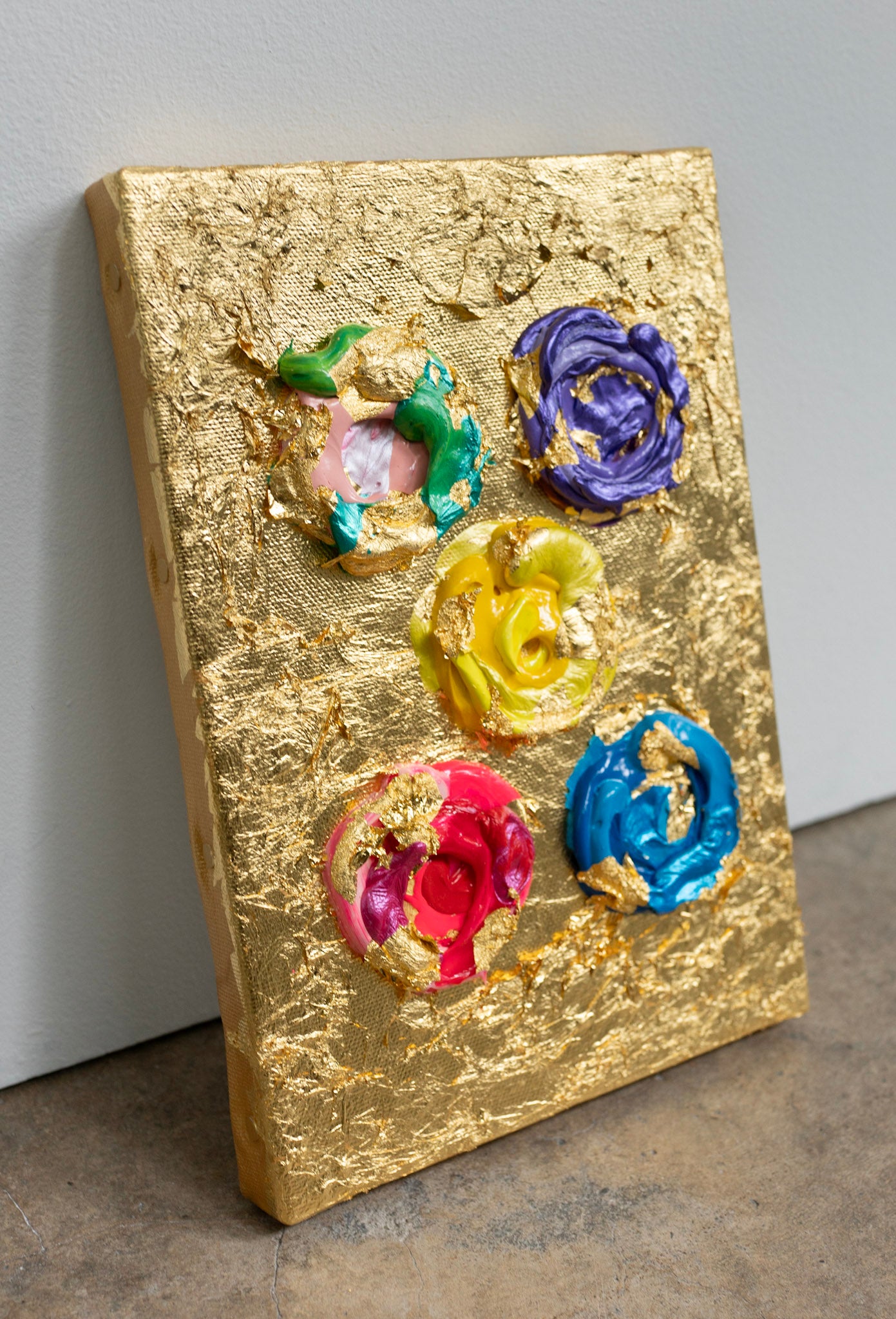 Keiko Moriuchi, 大紅蟠桃 Donut Peach IV, 2025